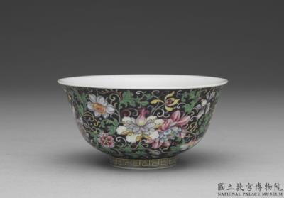 图片[2]-Tea bowl with floral scroll on a black ground in falangcai painted enamels, Qianlong reign (1736-1795), Qing dynasty-China Archive